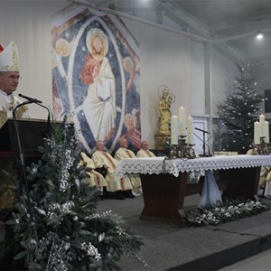 Nadbiskup Kutleša predvodio misu polnoćku u Bogoslužnom prostoru bl. Alojzija Stepinca